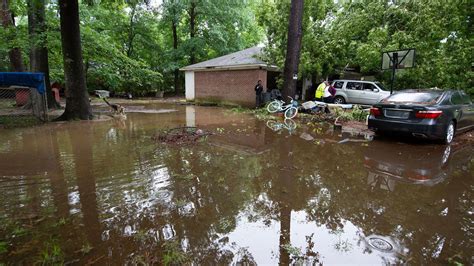 the flood bdscr|Storms kill at least 4 people across the South and there are more .